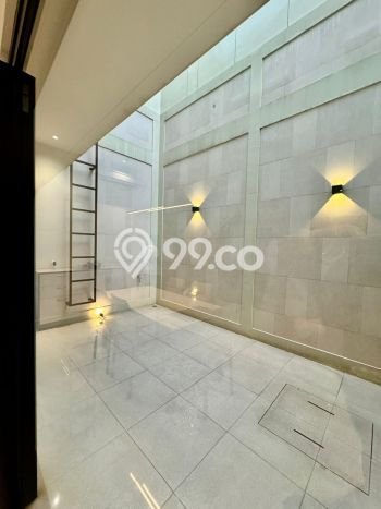 Dijual Rumah Mewah Megah Dengan View Cantik di Gading Serpong, Tangerang Dijual Rumah Mewah Megah Dengan View Cantik di Gading Serpong, Tangerang