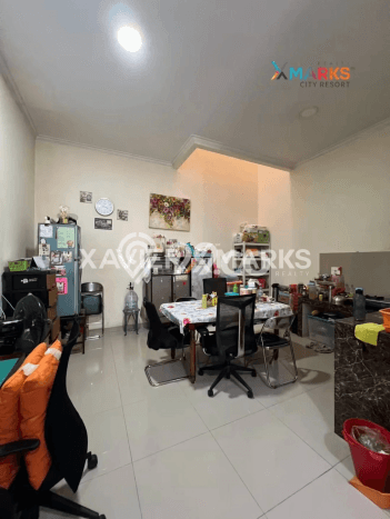 Dijual Hunian Rumah Terawat 4 Kamar di Cengkareng Barat, Jakarta Barat Dijual Hunian Rumah Terawat 4 Kamar di Cengkareng Barat, Jakarta Barat