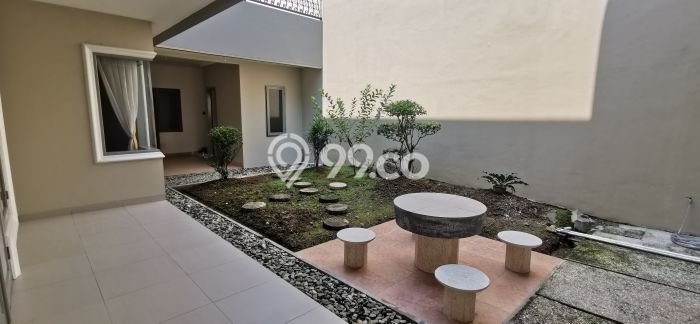 Ready to Use! Premium House LT 818m2 Desain Elegan di Modernland Ready to Use! Premium House LT 818m2 Desain Elegan di Modernland