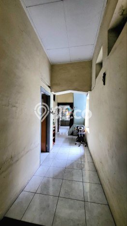 Ready to Use! Premium House LT 373m2 Desain Modern di Mergosono Ready to Use! Premium House LT 373m2 Desain Modern di Mergosono