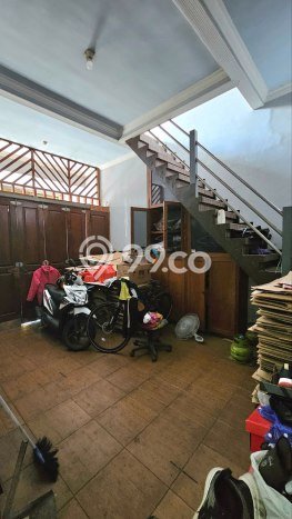 Rumah Luas Asri 4 KT Siap Huni di Sawojajar Malang Rumah Luas Asri 4 KT Siap Huni di Sawojajar Malang