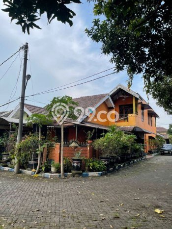 Rumah Modern Minimalis 5 Kamar Siap Huni di Taman Rumah Modern Minimalis 5 Kamar Siap Huni di Taman