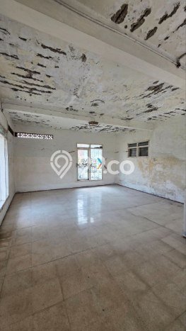 Lokasi strategis! Rumah siap huni dikontrakkan di Klojen LB 800m2 Lokasi strategis! Rumah siap huni dikontrakkan di Klojen LB 800m2