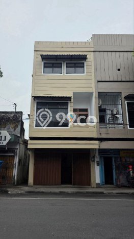 Ruko Paling Dicari LB 205m2 Dijual di Klojen Ruko Paling Dicari LB 205m2 Dijual di Klojen