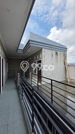 Dijual Kost Strategis di Lowokwaru, Malang 22 KT, 22 KM, Luas Bangunan 350m2 Dijual Kost Strategis di Lowokwaru, Malang 22 KT, 22 KM, Luas Bangunan 350m2