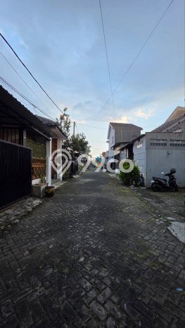 Hunian Cantik Modern Lb 120m2 di Blimbing, Malang Hunian Cantik Modern Lb 120m2 di Blimbing, Malang