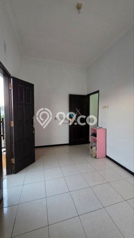 Hunian Cantik Modern Lb 120m2 di Blimbing, Malang Hunian Cantik Modern Lb 120m2 di Blimbing, Malang