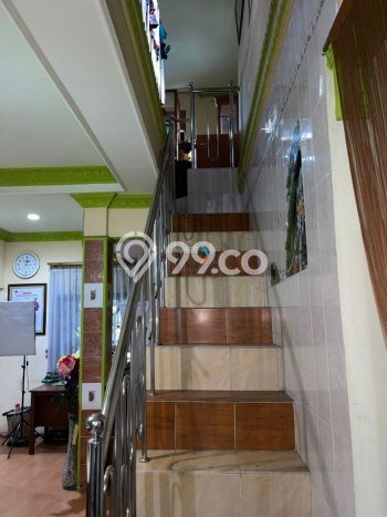Rumah Modern Minimalis 5 Kamar Siap Huni di Taman Rumah Modern Minimalis 5 Kamar Siap Huni di Taman