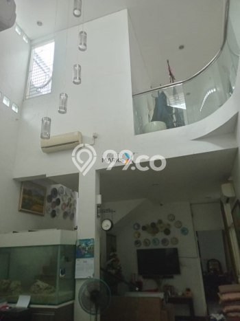 Siap Huni Hunian Elit 5 Kamar di Waru Dekat ke Mana Saja Siap Huni Hunian Elit 5 Kamar di Waru Dekat ke Mana Saja