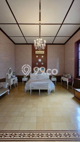 FOR SALE! Vila Kawasan Klojen, Area 898m2m², Posisi Premium FOR SALE! Vila Kawasan Klojen, Area 898m2m², Posisi Premium