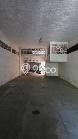 Lokasi strategis! Rumah siap huni dikontrakkan di Klojen LB 800m2 Lokasi strategis! Rumah siap huni dikontrakkan di Klojen LB 800m2