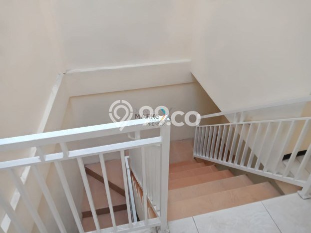 Rumah Modern Minimalis 4 Kamar Siap Huni di Singosari Rumah Modern Minimalis 4 Kamar Siap Huni di Singosari