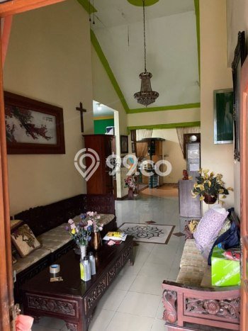 Rumah Modern Minimalis 5 Kamar Siap Huni di Taman Rumah Modern Minimalis 5 Kamar Siap Huni di Taman