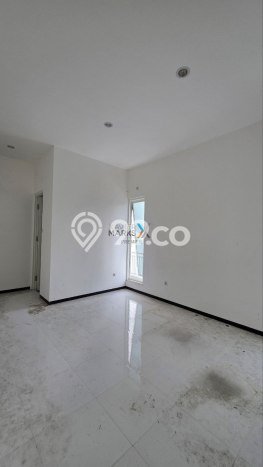Ready to Use! Premium House LT 330m2 Desain Modern di Dieng Ready to Use! Premium House LT 330m2 Desain Modern di Dieng