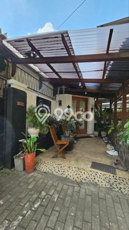Rumah LT 1304m2m² Desain Minimalis di Klojen, Dekat Fasilitas Umum, Malang Rumah LT 1304m2m² Desain Minimalis di Klojen, Dekat Fasilitas Umum, Malang