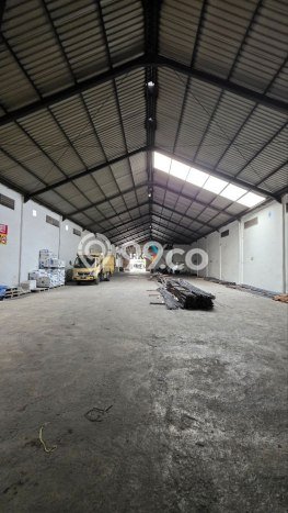 Unit Gudang Dijual di Lowokwaru Malang Luas Bangunan 1100m2 Unit Gudang Dijual di Lowokwaru Malang Luas Bangunan 1100m2