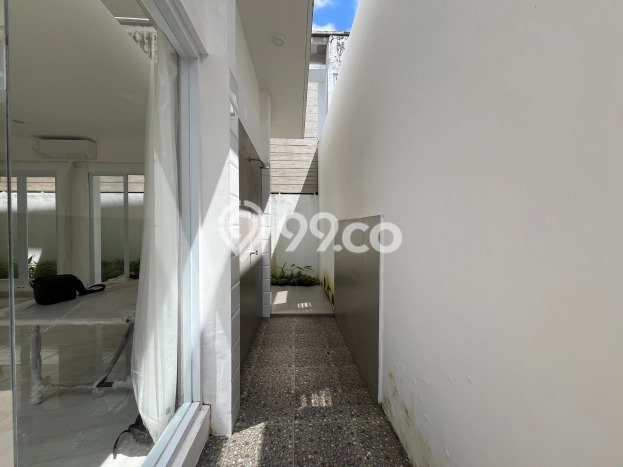 Vila Strategis Kawasan , Dimensi 221m2m², Pemandangan Menarik sekitar Vila Strategis Kawasan , Dimensi 221m2m², Pemandangan Menarik sekitar