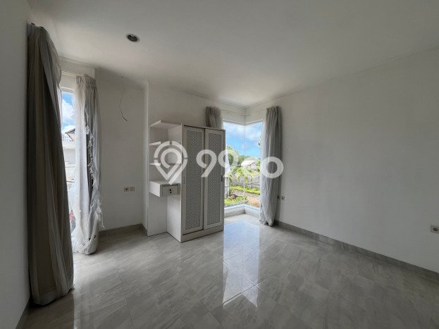 Vila Strategis Kawasan , Dimensi 221m2m², Pemandangan Menarik sekitar Vila Strategis Kawasan , Dimensi 221m2m², Pemandangan Menarik sekitar