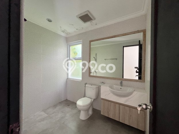 Vila Strategis Kawasan , Dimensi 221m2m², Pemandangan Menarik sekitar Vila Strategis Kawasan , Dimensi 221m2m², Pemandangan Menarik sekitar