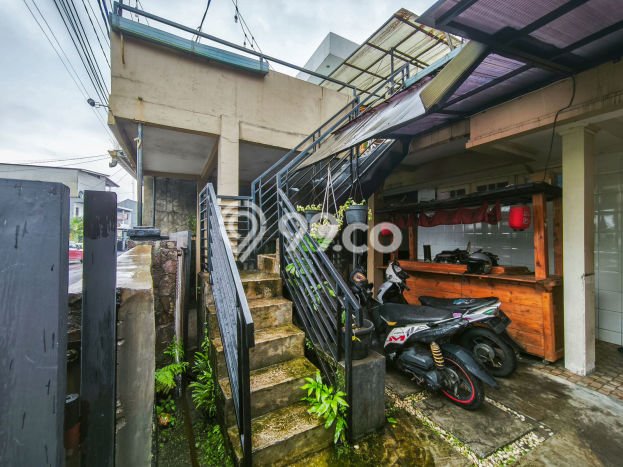 Rumah Mewah LB 299m2 Siap Huni Desain Elegan di Tanah Sareal, Bogor Rumah Mewah LB 299m2 Siap Huni Desain Elegan di Tanah Sareal, Bogor