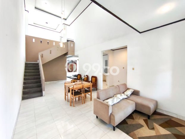 Rumah Minimalis 5 Kamar LT 160m2 di Bintaro Rumah Minimalis 5 Kamar LT 160m2 di Bintaro