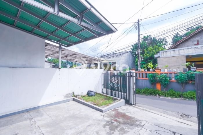 Jual Rumah Harga Miring Cipayung Punya 2 Kamar & LT 81m2 Jual Rumah Harga Miring Cipayung Punya 2 Kamar & LT 81m2
