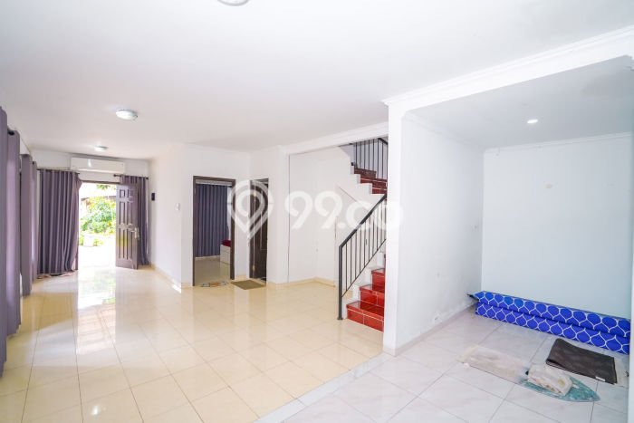 Rumah Mewah Dijual LT 239m2 di Cimanggis, Depok Rumah Mewah Dijual LT 239m2 di Cimanggis, Depok