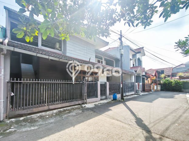 Dijual Rumah Strategis Bagus Punya 7 KT di Beji Depok SHM Dijual Rumah Strategis Bagus Punya 7 KT di Beji Depok SHM