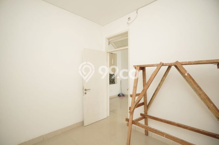 Dijual Rumah Eksklusif 2 KT di Cibubur, Jakarta Timur Dijual Rumah Eksklusif 2 KT di Cibubur, Jakarta Timur
