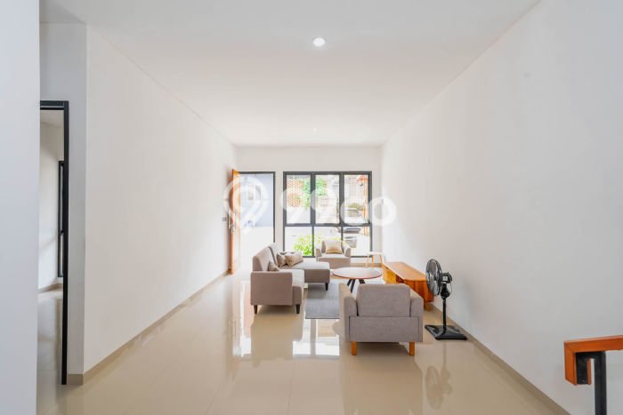 Jual Rumah Strategis Bagus Punya 5 KT di Cinere Depok SHM Jual Rumah Strategis Bagus Punya 5 KT di Cinere Depok SHM