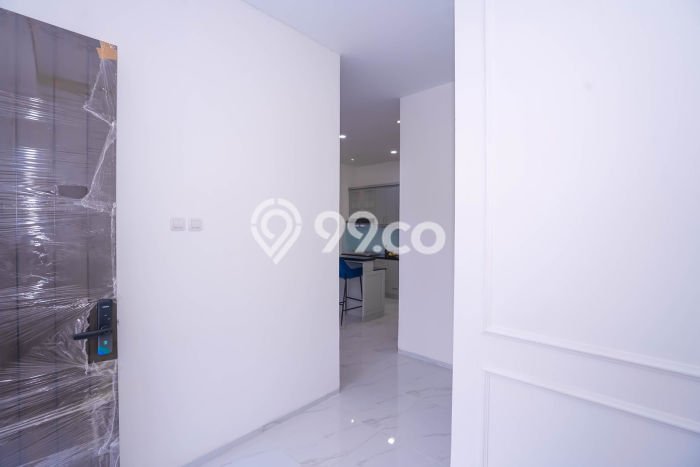 Rumah Mewah Siap Huni LT 98m2 di Serpong, Tangerang Selatan Rumah Mewah Siap Huni LT 98m2 di Serpong, Tangerang Selatan