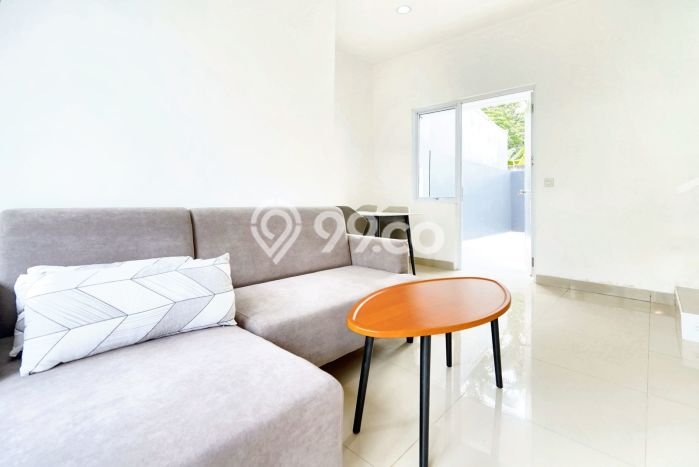 Rumah Luas Asri 2 KT Siap Pakai di BSD Tangerang Rumah Luas Asri 2 KT Siap Pakai di BSD Tangerang