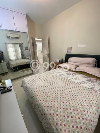 Rumah Modern 4 KT di Kota Wisata Bogor Rumah Modern 4 KT di Kota Wisata Bogor