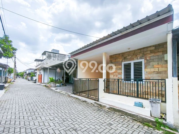 Rumah Modern Cantik 3 KT Bisa Langsung Pindah di Cibinong Rumah Modern Cantik 3 KT Bisa Langsung Pindah di Cibinong
