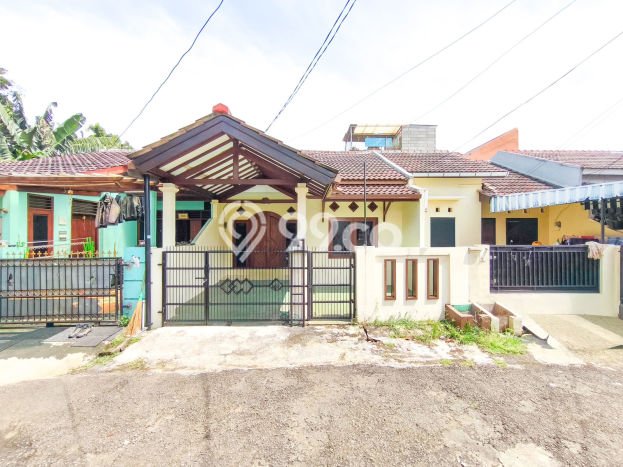 Jual Rumah Minimalis Bagus Punya 2 KT di Serpong Tangerang Selatan SHM Jual Rumah Minimalis Bagus Punya 2 KT di Serpong Tangerang Selatan SHM