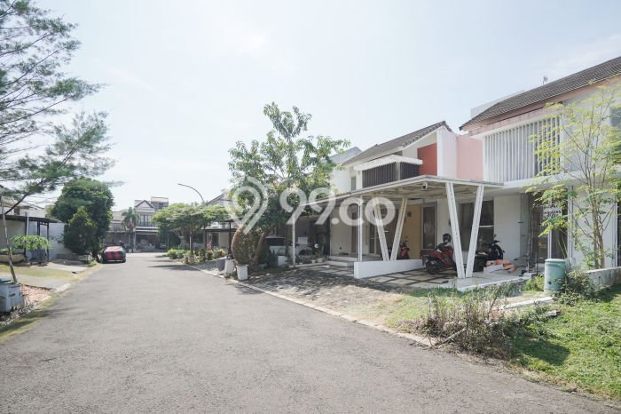 Dijual Rumah Eksklusif 2 KT di Cibubur, Jakarta Timur Dijual Rumah Eksklusif 2 KT di Cibubur, Jakarta Timur