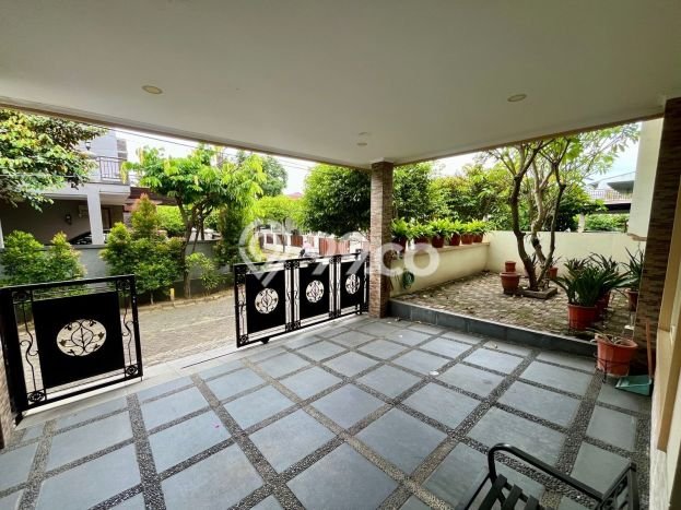 Rumah Luxury Modern Siap Huni di Grand Wisata Bekasi Rumah Luxury Modern Siap Huni di Grand Wisata Bekasi