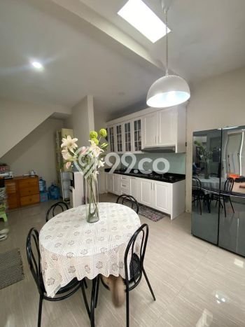 Rumah Modern 4 KT di Kota Wisata Bogor Rumah Modern 4 KT di Kota Wisata Bogor