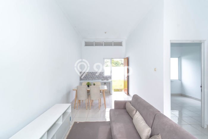 For Sale Rumah 2 Kamar Lokasi Ideal Bagus dan Strategis di Sawangan For Sale Rumah 2 Kamar Lokasi Ideal Bagus dan Strategis di Sawangan