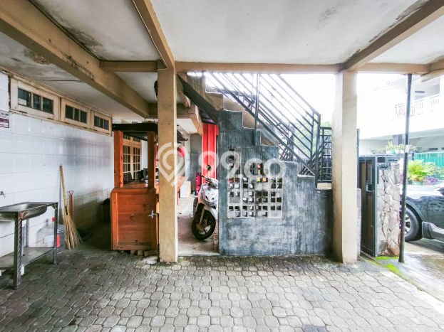 Rumah Mewah LB 299m2 Siap Huni Desain Elegan di Tanah Sareal, Bogor Rumah Mewah LB 299m2 Siap Huni Desain Elegan di Tanah Sareal, Bogor