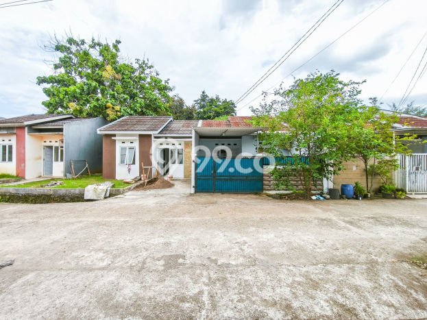 Rumah Sederhana Dijual di Cibinong 2 Kamar dengan Luas Tanah 60m2 Rumah Sederhana Dijual di Cibinong 2 Kamar dengan Luas Tanah 60m2