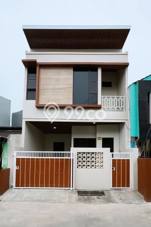 For Sale Rumah 3 Kamar Lokasi Ideal Bagus dan Strategis di Bekasi Utara For Sale Rumah 3 Kamar Lokasi Ideal Bagus dan Strategis di Bekasi Utara