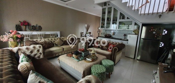 Rumah Elit LB 500m2 Siap Huni Desain Elegan di Taman Kencana, Jakarta Barat Rumah Elit LB 500m2 Siap Huni Desain Elegan di Taman Kencana, Jakarta Barat