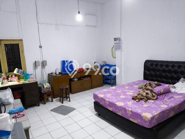 Unit Ruko Dijual di Jakarta Barat LT 235m2 & LB 270m2 Unit Ruko Dijual di Jakarta Barat LT 235m2 & LB 270m2