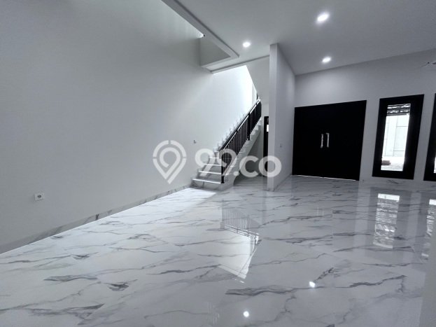 For Sale! Premium House LT 158m2 Desain Elegan di BSD Griya Loka For Sale! Premium House LT 158m2 Desain Elegan di BSD Griya Loka