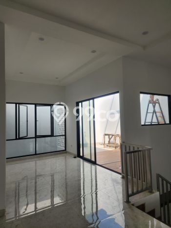 Rumah Elit Modern Tanpa Renovasi di BSD Nusaloka Tangerang Rumah Elit Modern Tanpa Renovasi di BSD Nusaloka Tangerang