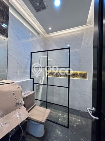 Dijual Rumah Mewah Elegan Dengan View Cantik di BSD Nusaloka, Tangerang Dijual Rumah Mewah Elegan Dengan View Cantik di BSD Nusaloka, Tangerang