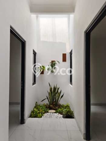 Jual Rumah Modern 4 KT di BSD Griya Loka, Tangerang Jual Rumah Modern 4 KT di BSD Griya Loka, Tangerang