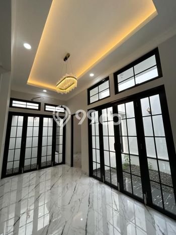 Rumah Elit LB 180m2 Siap Pakai Desain Elegan di BSD Kencana Loka, Tangerang Rumah Elit LB 180m2 Siap Pakai Desain Elegan di BSD Kencana Loka, Tangerang