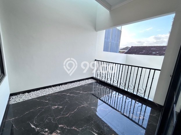Dijual Rumah Mewah Elegan Dengan View Cantik di BSD Nusaloka, Tangerang Dijual Rumah Mewah Elegan Dengan View Cantik di BSD Nusaloka, Tangerang